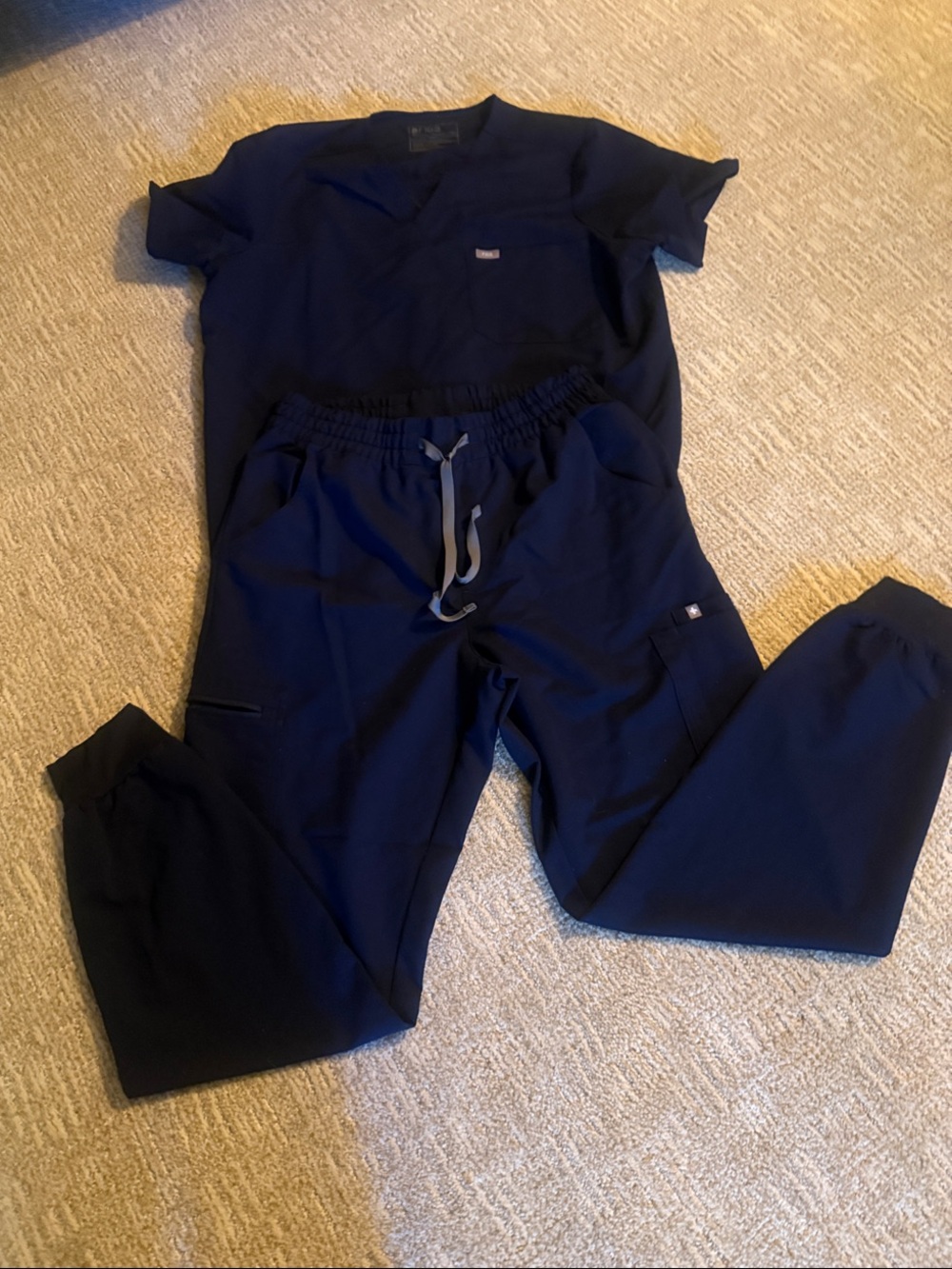 FIGS Navy Jogger Set, L Tall Pants and XXL Top